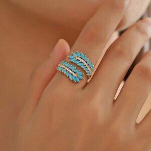 Elegant Turquoise and Gold Ring Q192